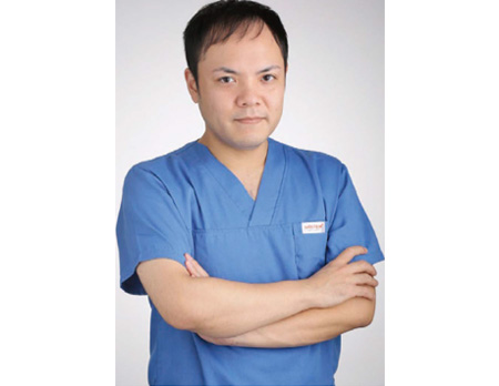 歯科医師 鳥居亮麿